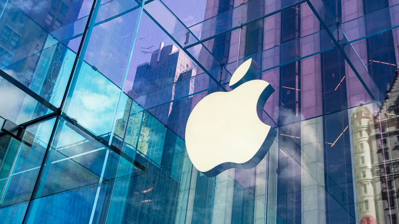 Apple, Broadcom Extend Chip Deal Through 2031