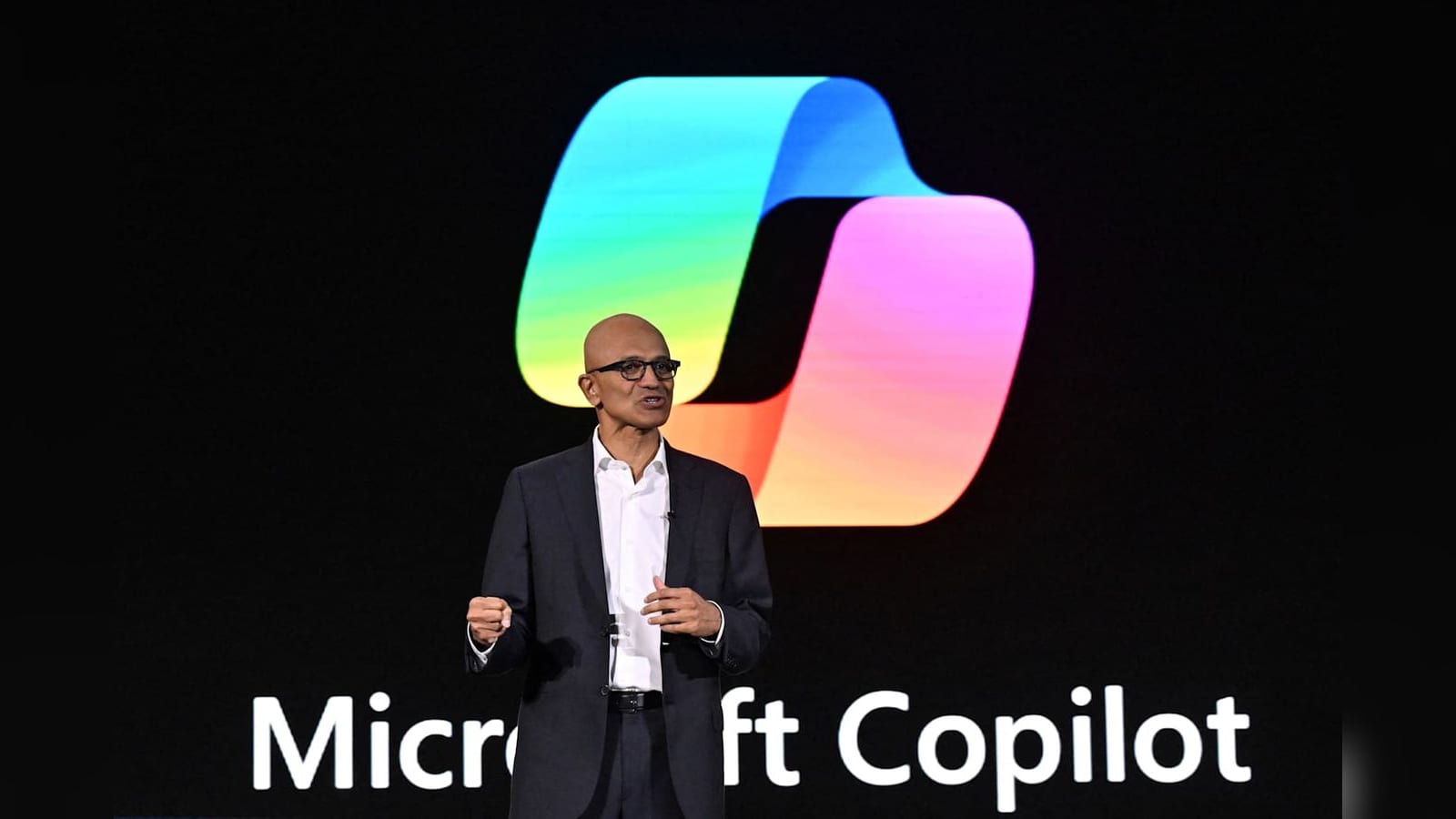 OpenAI Chip Hire #2 Clive Chan Joins Anthropic